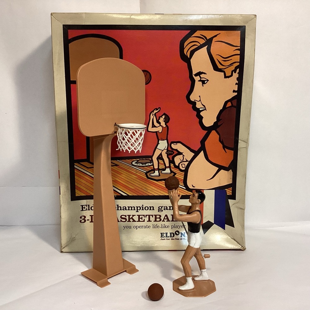 Vintage 1960’s Eldon 3-D Basketball Game Bob Cousy basketball